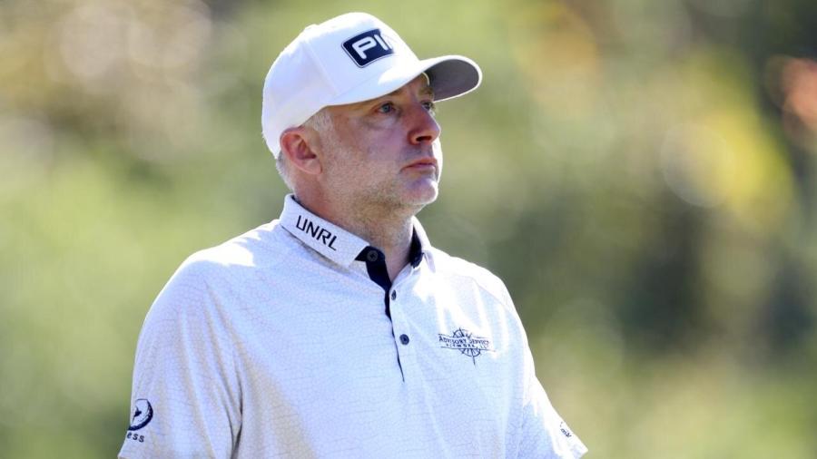 David Skinns shoots 60 at the SFC.jpg