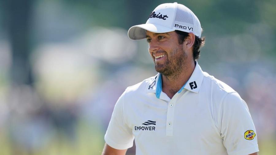 Davis Riley wins teh Charles Schwab.jpg