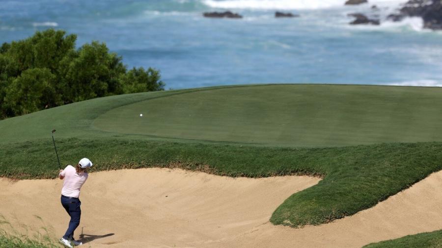 KAPALUA 2022 2.jpg