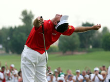 Lee Westwood wins the inaugural Race to Dubai 