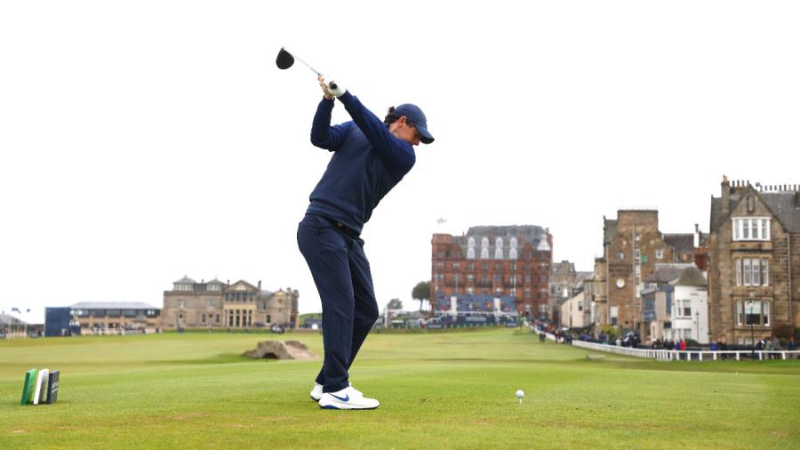 Rory McIlroy swing St Andrews.jpg