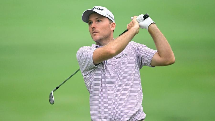 Russel henley at the Wyndham.jpg