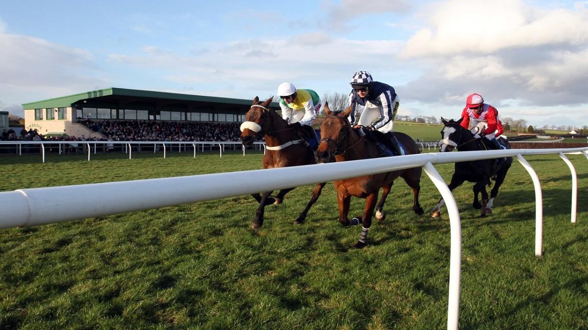Horse racing at Kelso and Newbury
