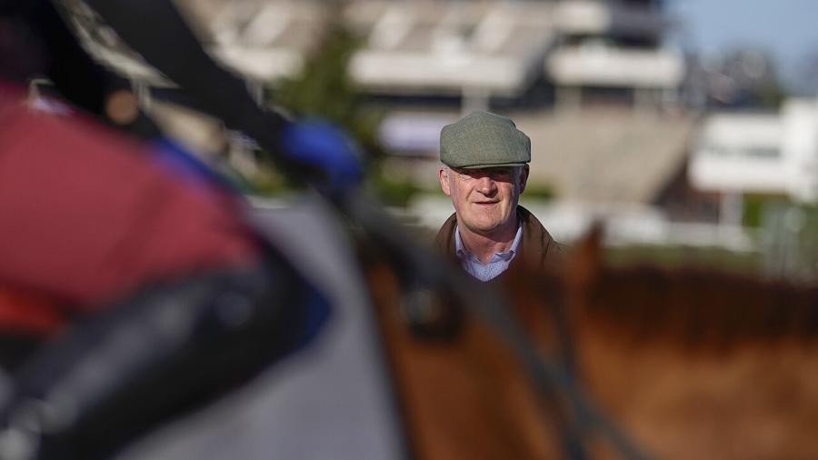 Willie Mullins horse in foreground 1280.jpg