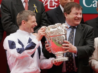 Will Alan Swinbank be cheering home another winner?
