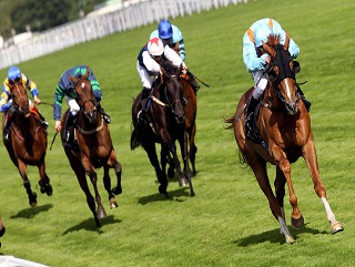 Elyaadi chaes home Junior in the Ascot Stakes