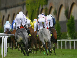 The listed Queensferry Stakes is due off at 15:30