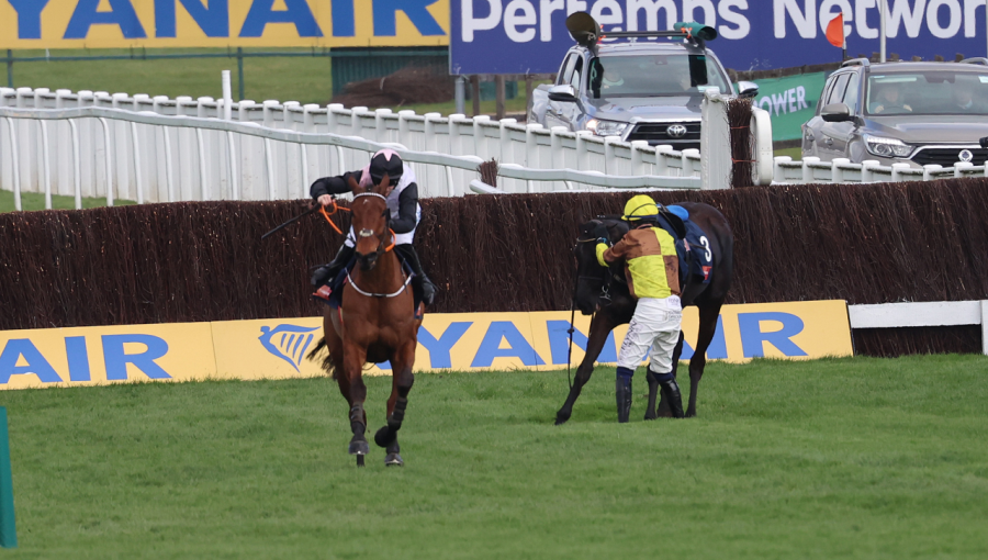 Galopin Des Champs Cheltenham.png