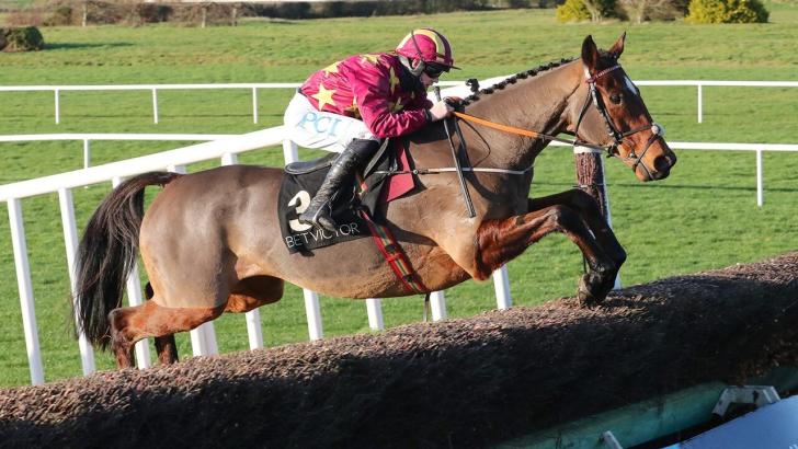 Minella Indo at full stretch