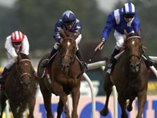 Mubtaker (right) opens his Geoffrey Freer account beating High Pitched and Warrsan (5th)
