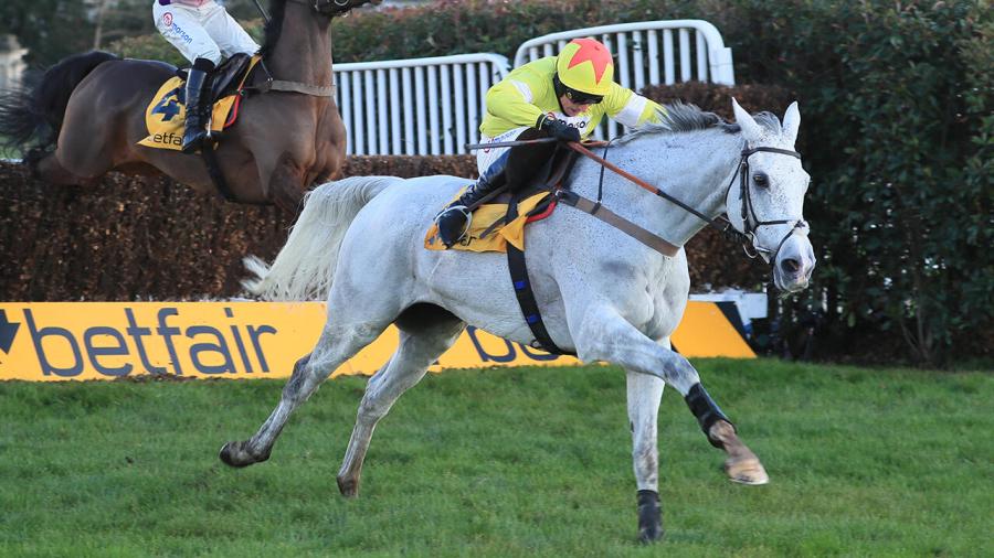 Politologue Betfair Signs 1280.jpg