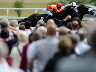 Late finishers = big in-running odds