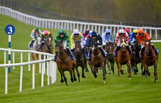 ballinrobe races.jpg