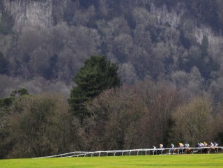 Chepstow provides the back-drop for today's Placepot.
