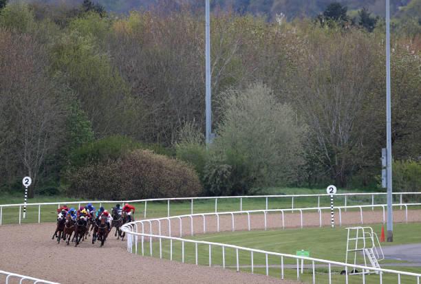 wolverhampton races 2.jpg