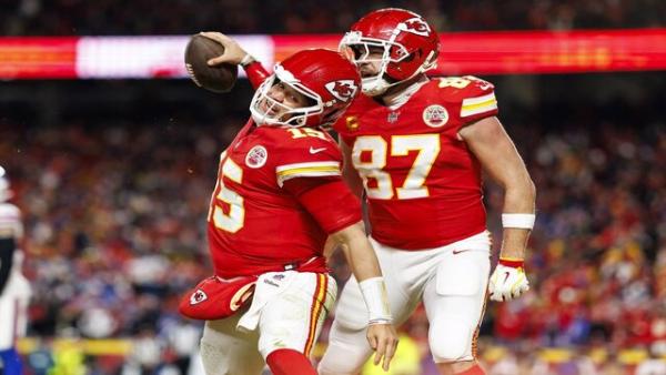 Kansas City Chiefs Kelce and Mahomes.jpg