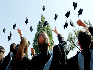 Graduation time in the land of Pud