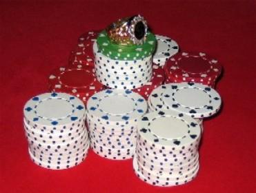 Is online poker more profitable than live?