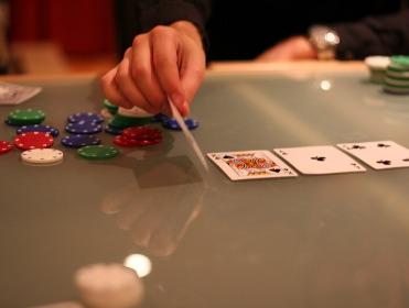 How to Reduce Variance in PLO Tournaments