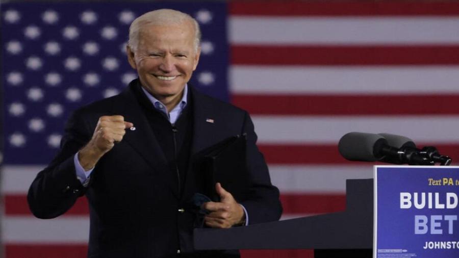 Joe Biden smiles 956.jpg