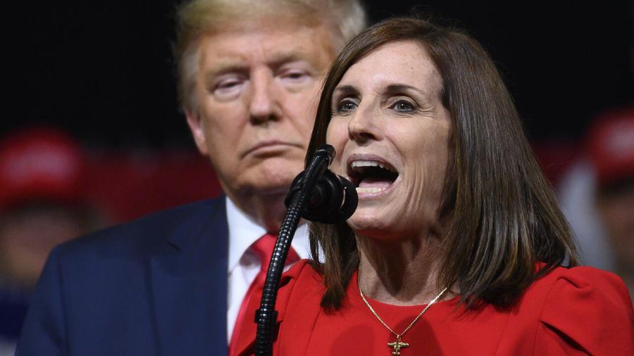 Martha McSally Trump behind 1280.jpg