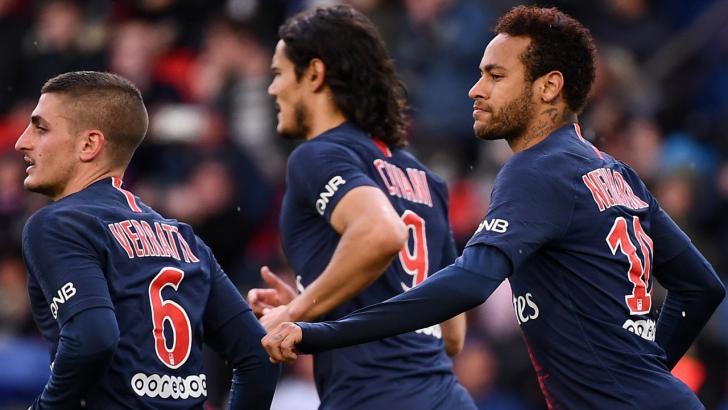 Spets och bredd tar PSG vidare