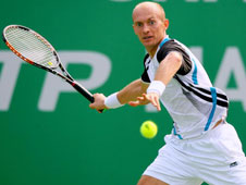 Nikolay Davydenko has had a good season on the hard courts and should prove too good for Radek Stepanek on Friday morning.