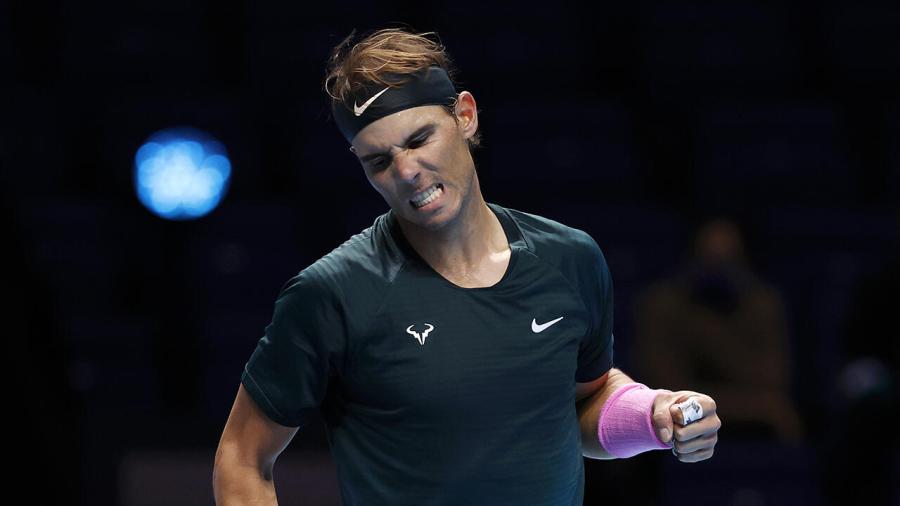 Rafa Nadal celebrates shot 1280.jpg