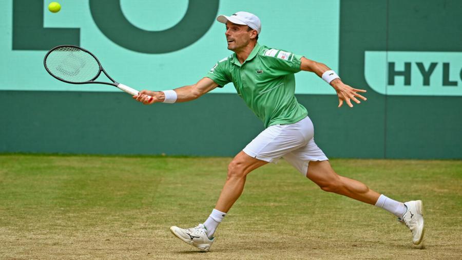 Roberto Bautista Agut Halle 2022.jpg