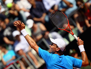 If Berdych can control the mind games he can win